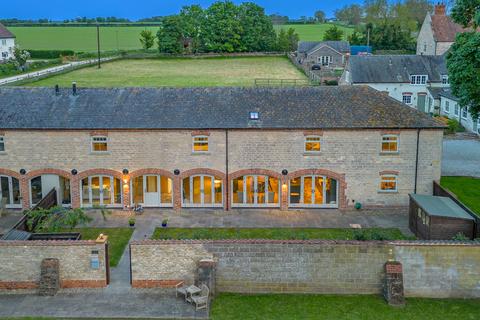 Sleaford Road, Lincoln LN5 5 bed barn conversion for sale