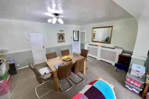 Berkeley Close, Dunkirk, Faversham, Kent 3 bed semi