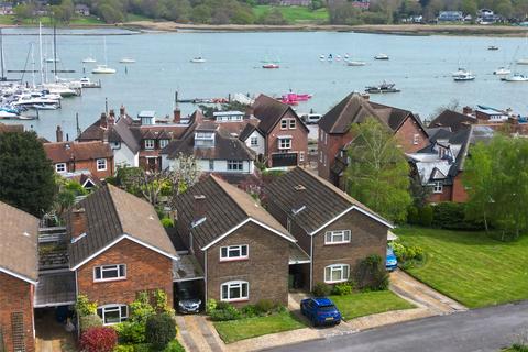 River Green, Hamble, Southampton... 3 bed link detached house for sale