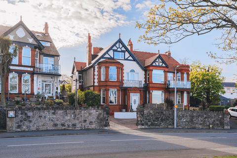 Colwyn Bay LL28 6 bed townhouse for sale