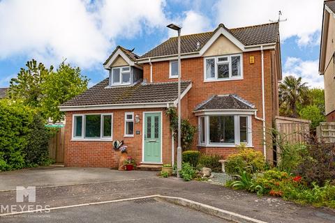 Turnberry Close, Christchurch, BH23 5 bed detached house for sale