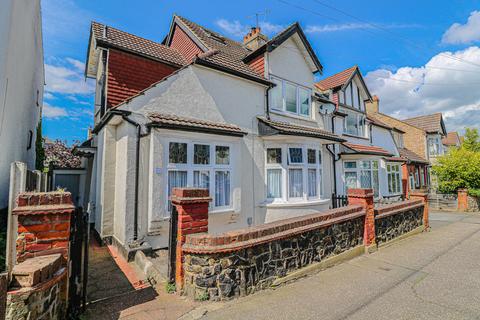 Oakleigh Park Drive, Leigh