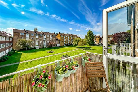 The Ridgeway, St. Albans... 3 bed maisonette for sale
