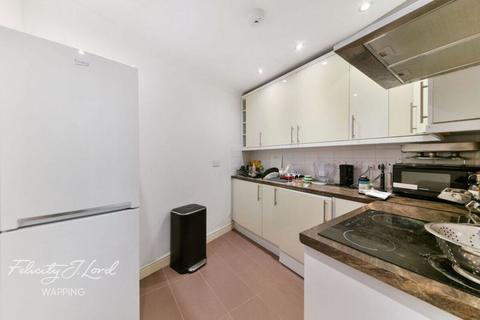 Star Place, Wapping, E1W 1 bed flat for sale