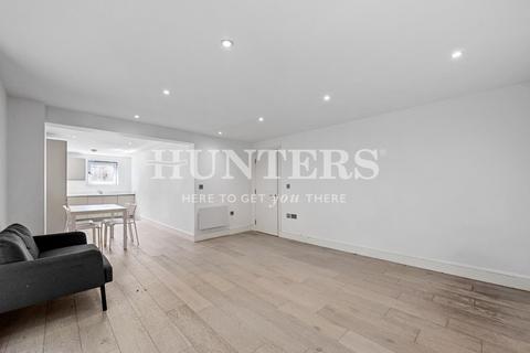 Waterloo Road, London, NW2 2 bed apartment for sale
