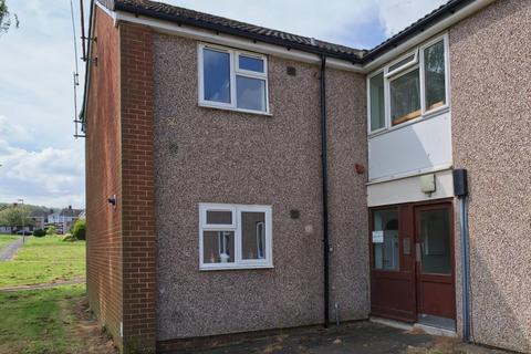 Cherry Tree Court, Stourbridge 1 bed flat for sale