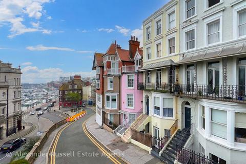 Albion Hill, Ramsgate, CT11 2 bed apartment for sale