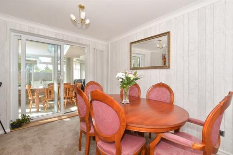 Laurel Grove, Kingswood, Maidstone, Kent 4 bed detached house for sale