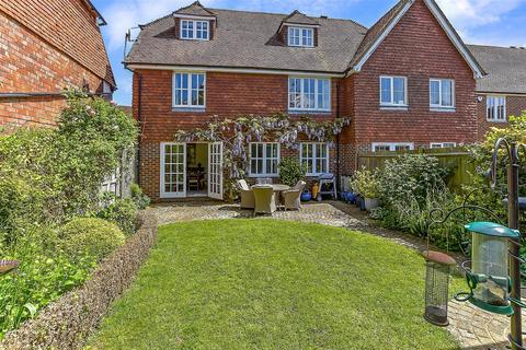 High Street, Marden, Kent 5 bed semi