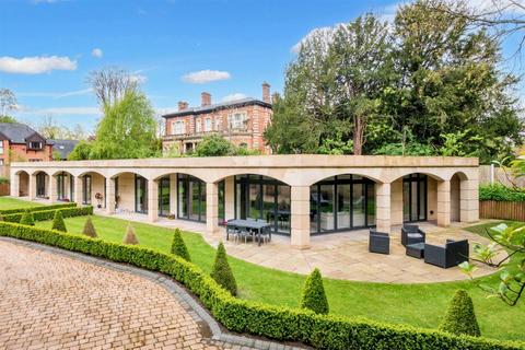 Groby Road, Altrincham 3 bed detached house for sale