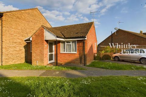 2 bedroom semi-detached bungalow for sale