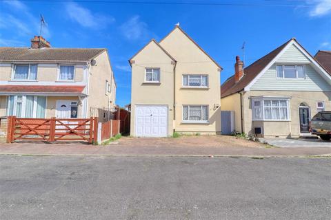 Clacton on Sea CO15 4 bed detached house for sale