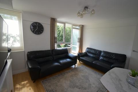 Maida Vale, NW6 3 bed flat for sale