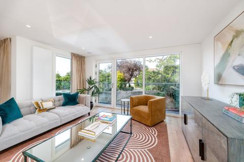Apt 7, No.9 Barnton Avenue West... 3 bed apartment for sale