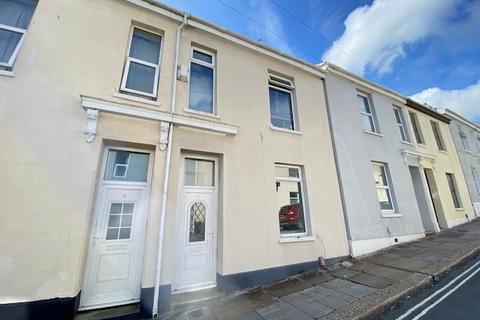 5 bedroom terraced house for sale