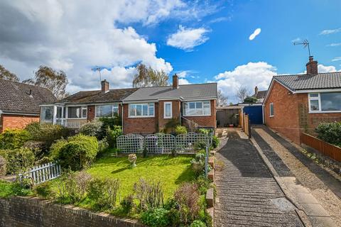 2 bedroom semi-detached bungalow for sale