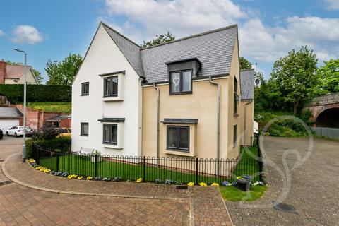 Old Station Close, Lavenham 2 bed apartment for sale