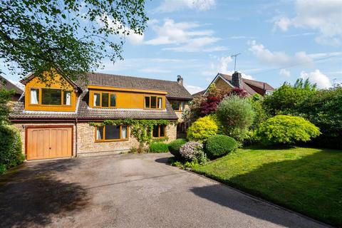 6 bedroom detached house for sale