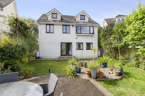 Broadstone Park Road, Torquay, TQ2 5 bed detached house for sale