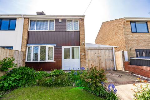 Mill View, Waltham, Grimsby... 3 bed semi