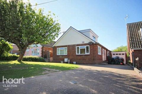 4 bedroom detached bungalow for sale