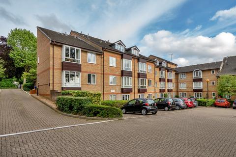 Thicket Road, Sutton 1 bed flat for sale