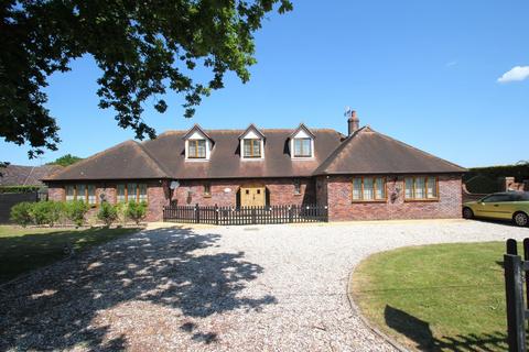 Barnhall Road, Tolleshunt Knights 5 bed detached house for sale