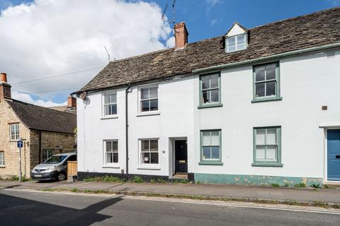 Woodgreen, Witney, OX28 2 bed end of terrace house for sale