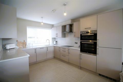 Delph Hill Close, Bradford BD12 3 bed semi