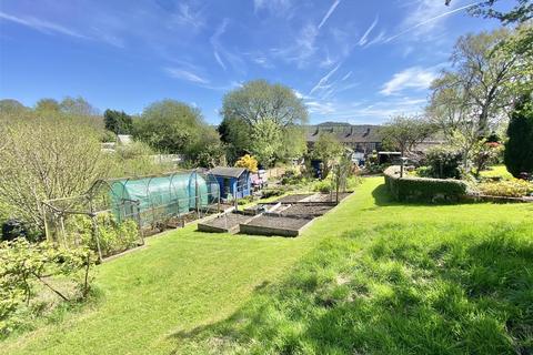 Manchester Road, Tintwistle, Glossop 3 bed end of terrace house for sale