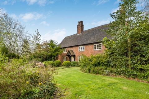 2 Erdington Road, Aldridge, Walsall... 5 bed detached house for sale