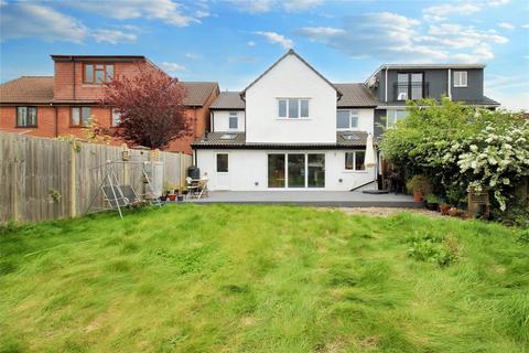 5 bedroom semi-detached house for sale