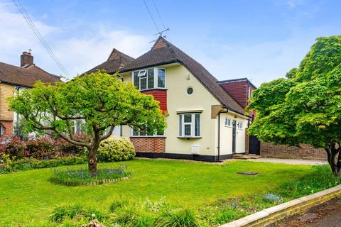 Parkdale Crescent, Worcester Park 4 bed semi
