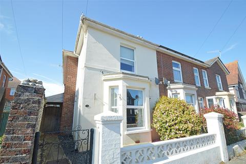 SHORT WALK TO BEACH * SANDOWN 3 bed end of terrace house for sale