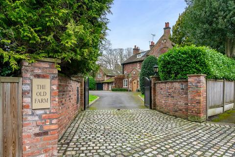 Hilltop Drive, Hale 6 bed house for sale