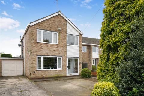 Bellfield Drive, Willerby, Hull 4 bed detached house for sale