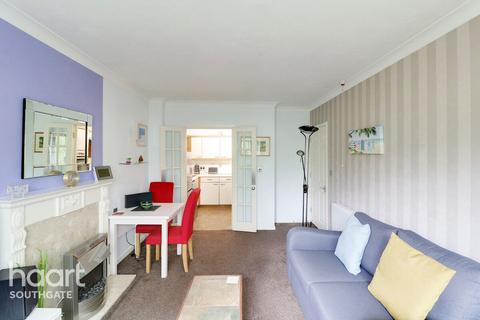 Avenue Road, London 1 bed retirement property for sale