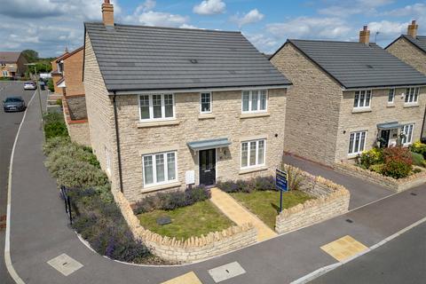 Thornbury Road, Witney OX29 4 bed detached house for sale
