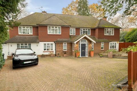 Lime Avenue, Camberley, GU15 6 bed detached house for sale
