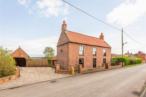 High Street, East Ferry 3 bed detached house for sale