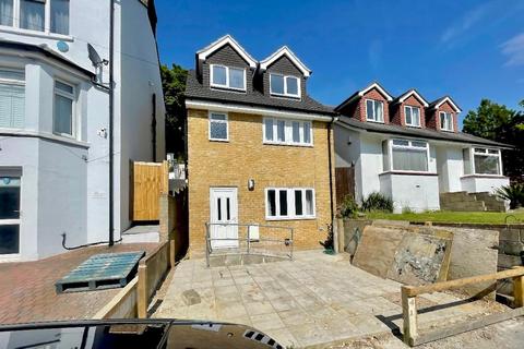 Beacon Road, Chatham 3 bed detached house for sale