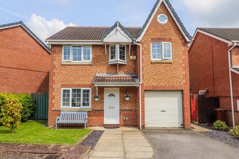 St. James Rise, Wakefield WF2 5 bed detached house for sale