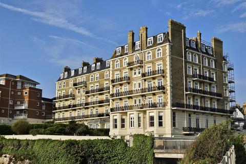 Queens Gardens, Broadstairs 1 bed apartment for sale