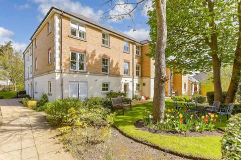 Glen View, Gravesend, Kent 1 bed ground floor flat for sale