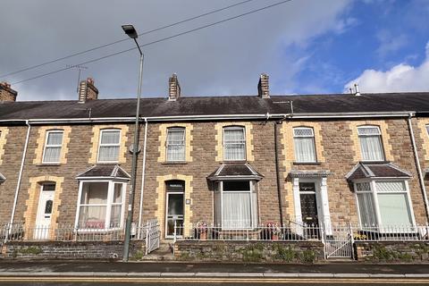 New Road, Llandovery, Carmarthenshire. 3 bed terraced house for sale