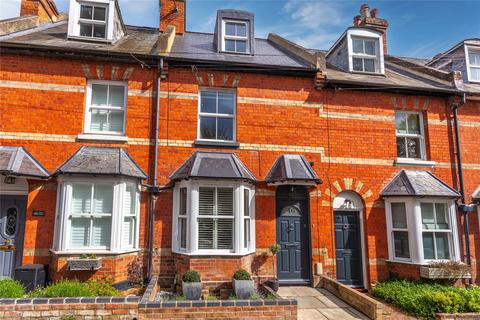 Gravel Hill, Oxfordshire RG9 3 bed terraced house for sale