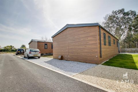 Seven Acres, St Johns Road... 2 bed park home for sale