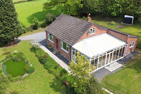 Dolfor, Newtown, Powys, SY16 3 bed bungalow for sale