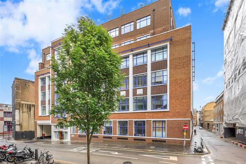 Saffron Hill, EC1N 3 bed apartment for sale