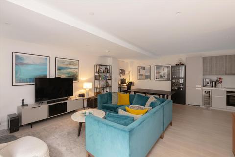 The Avenue, London, NW6 2 bed flat for sale